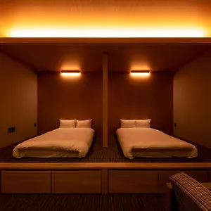 https://white-crystal-rooma.fukuoka-hotels.net